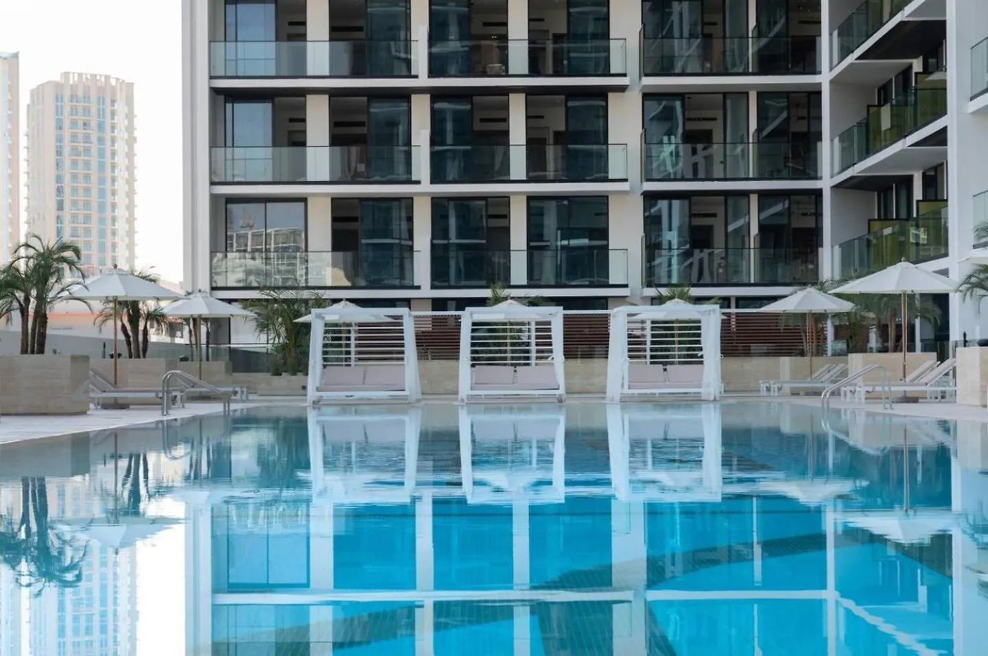 Stylish 1Br In Jvc Balcony, Pool & Free Parking Apartment Dubai