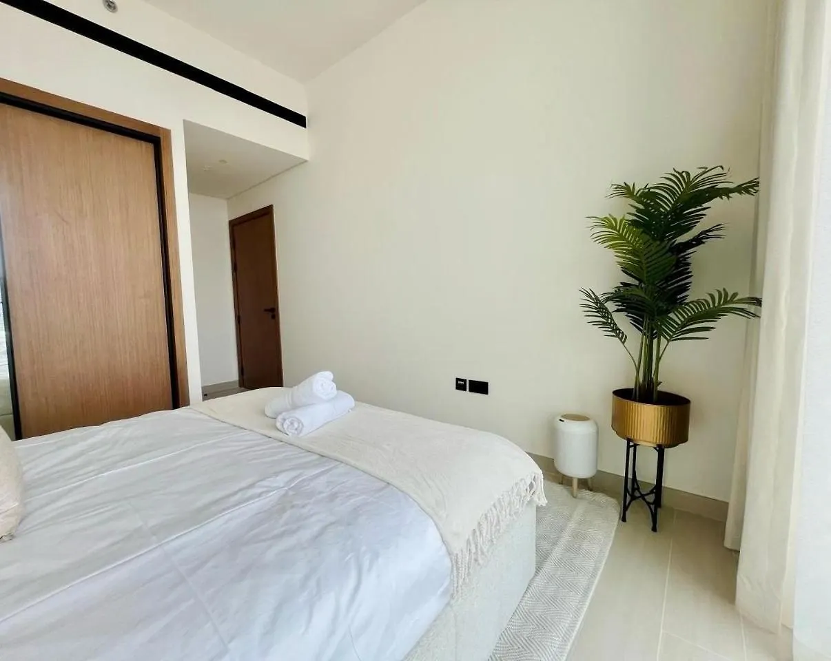 Stylish 1Br In Jvc Balcony, Pool & Free Parking Apartment Dubai