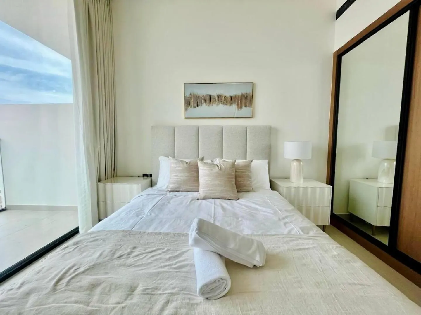 Stylish 1Br In Jvc Balcony, Pool & Free Parking Apartment Dubai