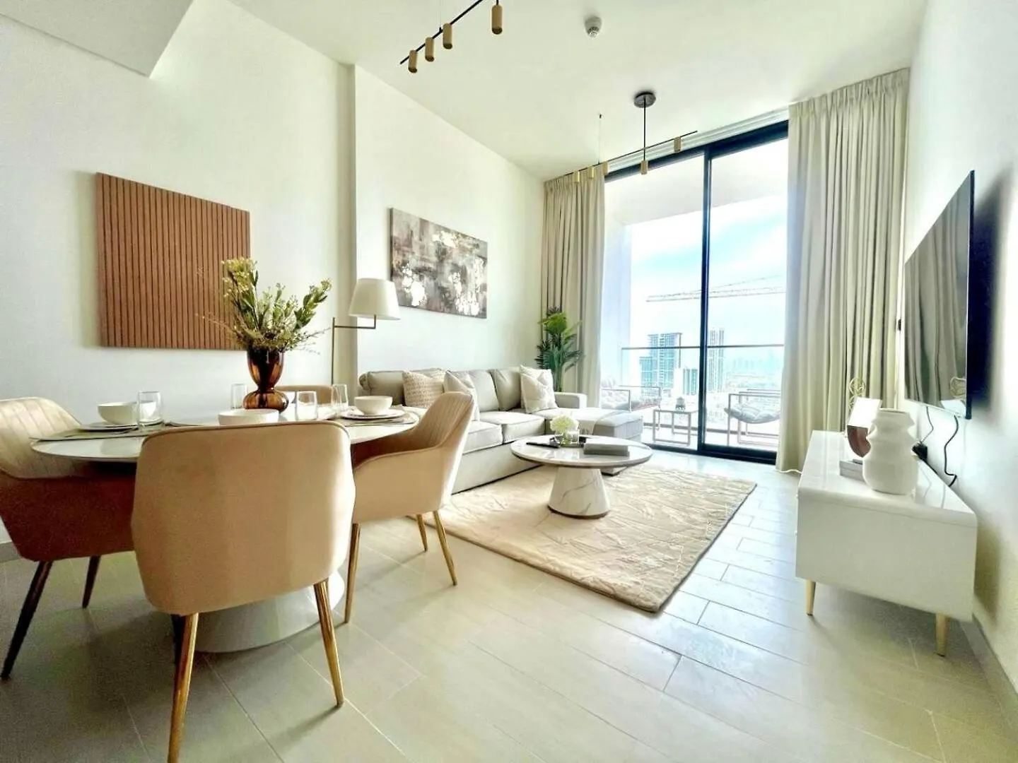 Stylish 1Br In Jvc Balcony, Pool & Free Parking Apartment Dubai