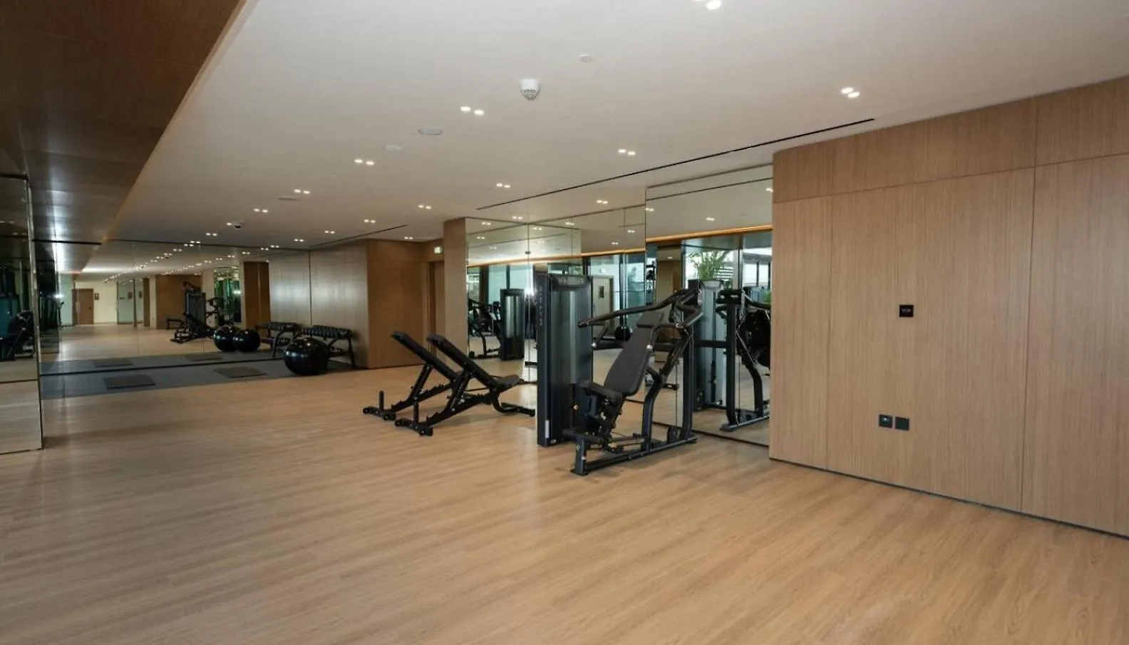 Stylish 1Br In Jvc Balcony, Pool & Free Parking Apartment Dubai