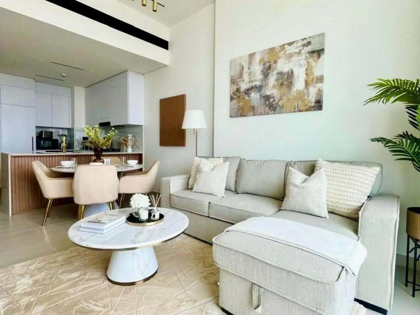 Stylish 1Br In Jvc Balcony, Pool & Free Parking location